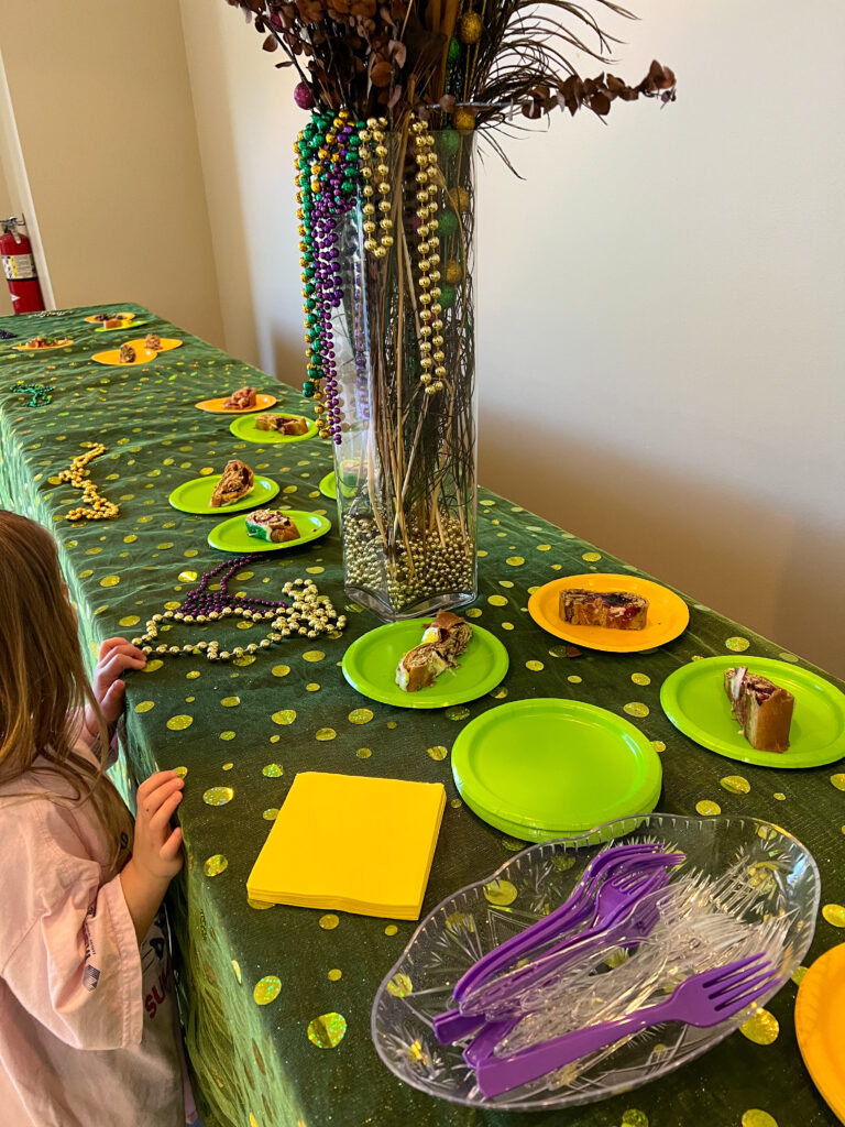 Mardi Gras Events In Mississippi: King Cake and Canvas