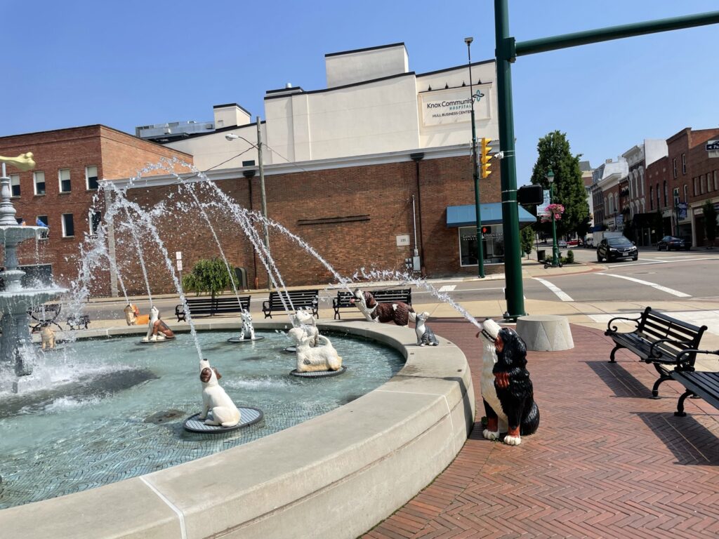 Dog Fountain in Mount Vernon Ohio 