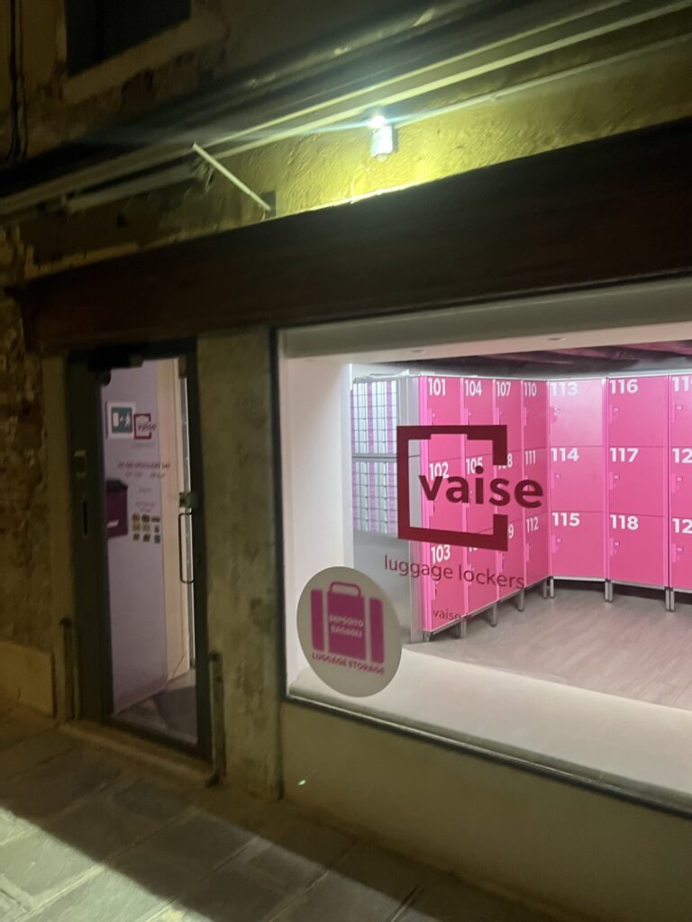 Luggage Storage Areas In Venice