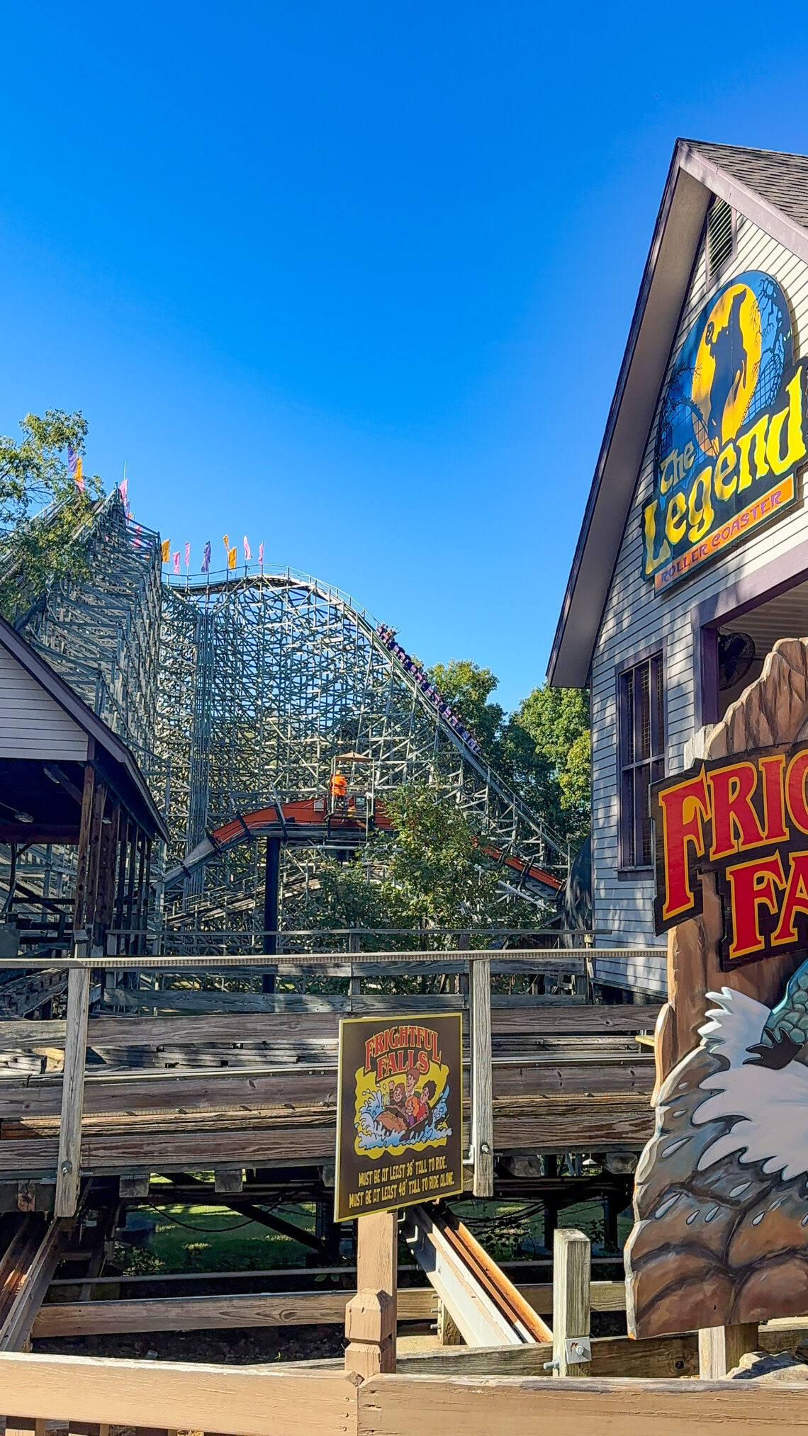 tips on taking a large group to holiday world