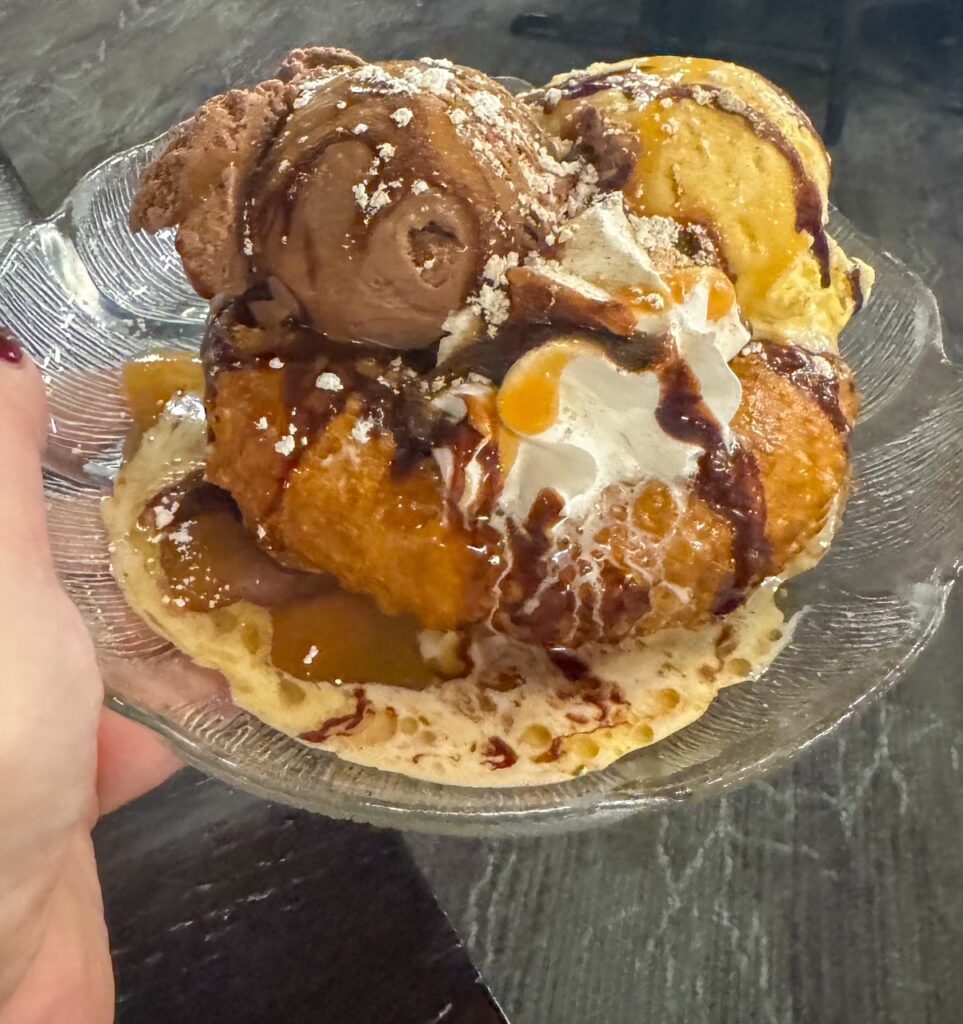 Seasonal stuffed pretzel dessert 