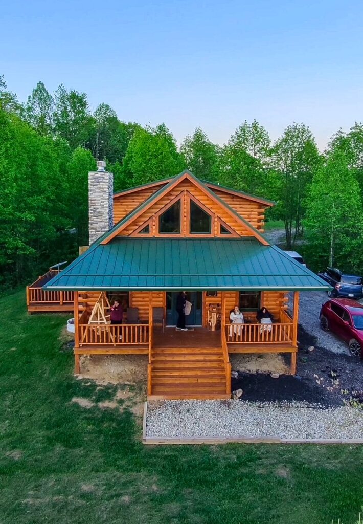 Cozy Bear Cabin in Hocking Hills, Ohio 